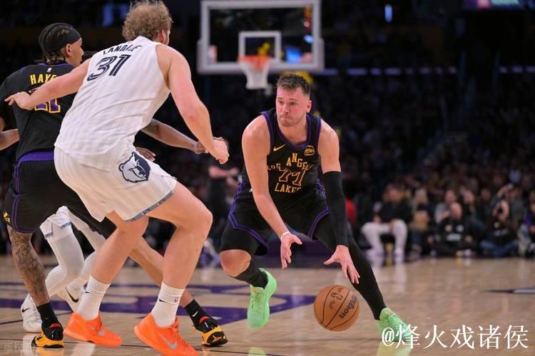 詹姆斯31+9+6东契奇34+6+8 湖人主场击败灰熊 詹姆斯31+9+6东契奇34+6+8 湖人主场击败灰熊