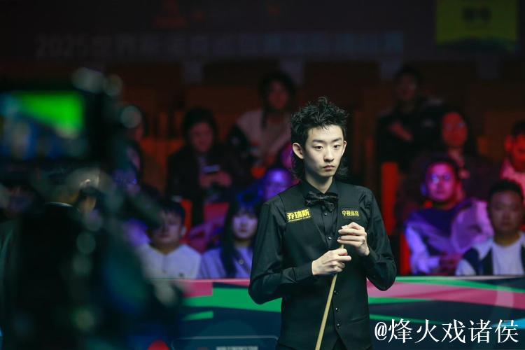 斯诺克国际锦标赛:吴宜泽以10-6击败希金斯摘得桂冠 斯诺克国际锦标赛:吴宜泽以10-6击败希金斯摘得桂冠